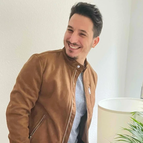 Picture of Adnan Hadi